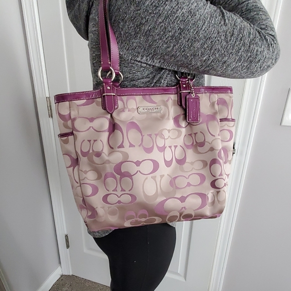 Coach purse - Picture 6 of 6